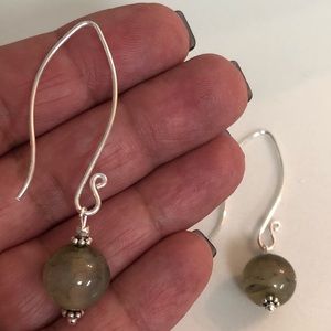Sterling silver light green agate dangle earrings